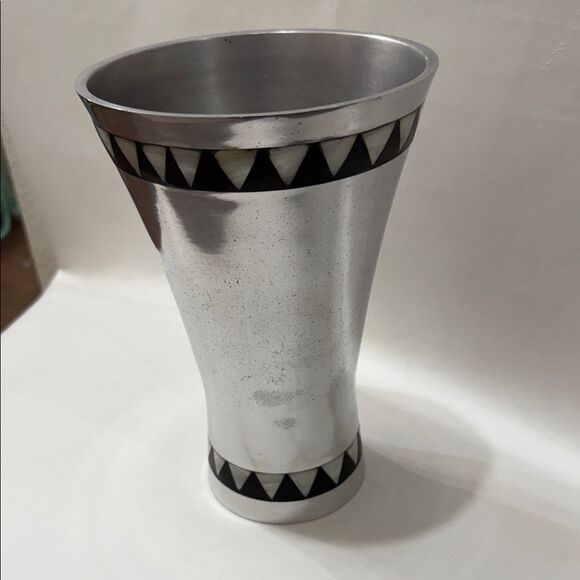 Towle Silver Smiths Vase Midnight Pearl Trumpet Made In India 9 X 6 Inches - Picture 5 of 15